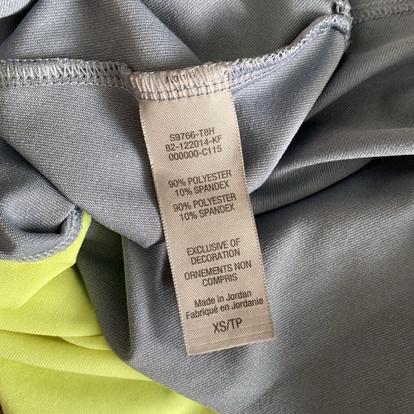 Champion Workout Tank Top - Picture 3 of 4